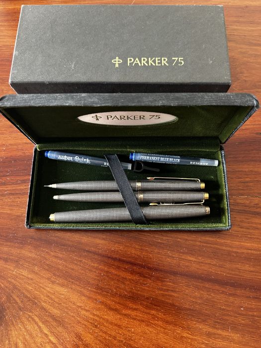Parker 75 Cisele em prata esterlina e ouro