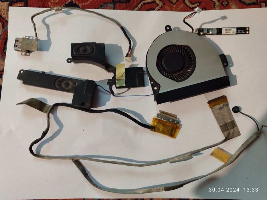 Ноутбук Asus x54h по частям.