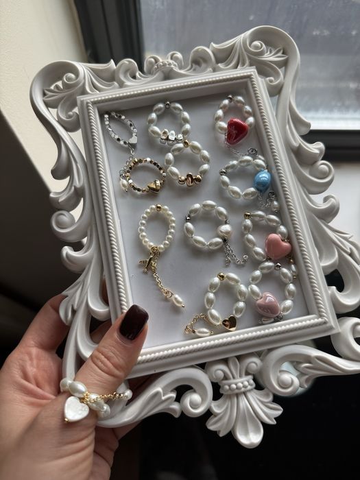 Прикраси ручної роботи , символ 2026 р , чокер , сережки , брелки