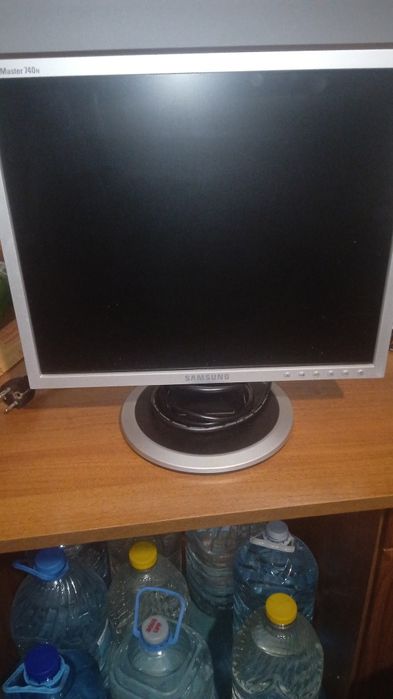 монитори samsung продаю