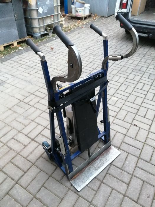 Schodołaz. AAT Cargo master A 350