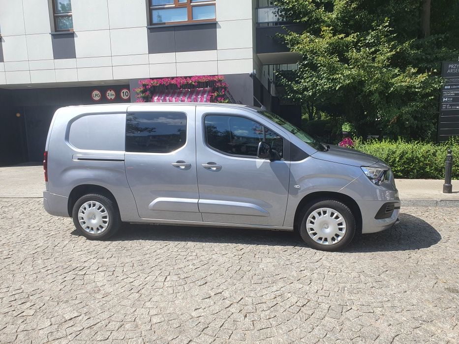 Opel Combo załogowy