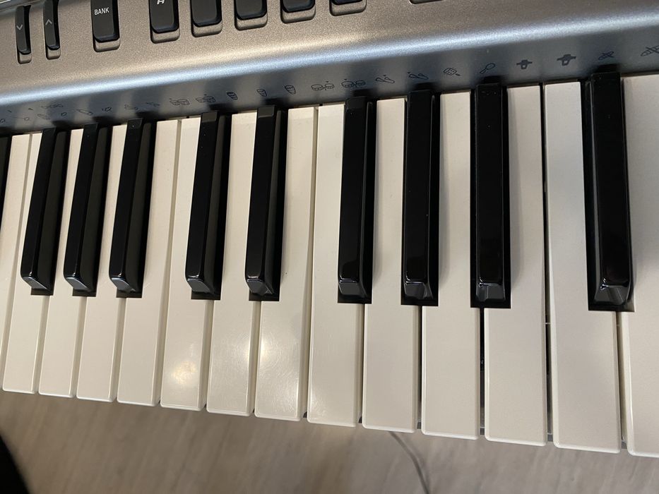 Keyboard pianino CASIO WK-1800