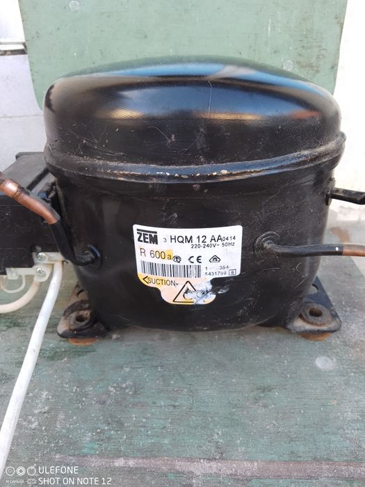 Компресор,(Двигун) холодильника,морозильної камери.