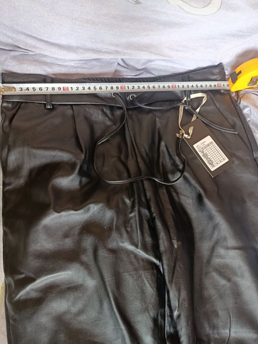 Продам женские кожаные брюки