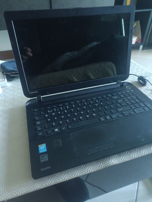 Portátil 15,6" Toshiba satellite C50-B-16U