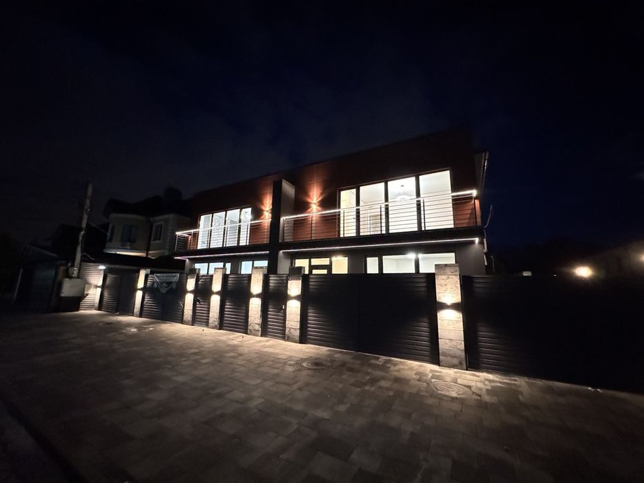 Дуплекс з ремонтом в топ-локації! Біля ліцею.