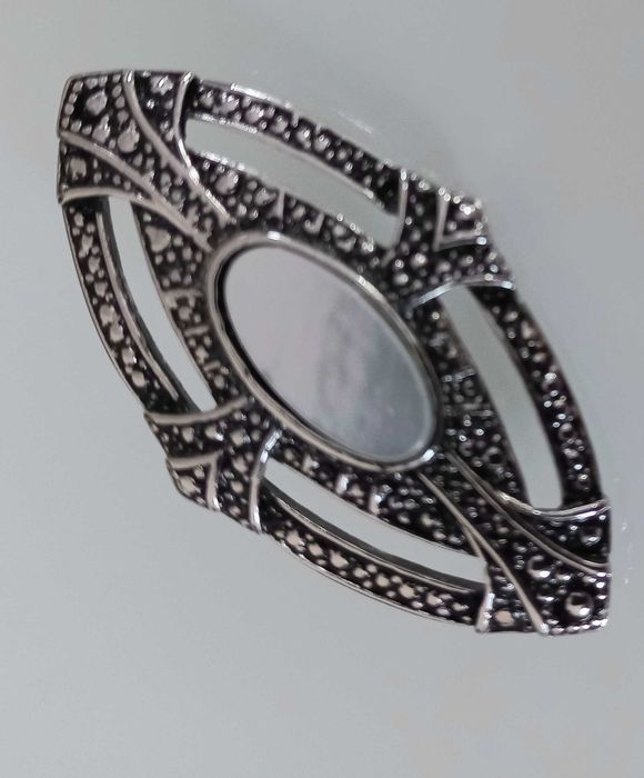 Брошь AVON винтаж