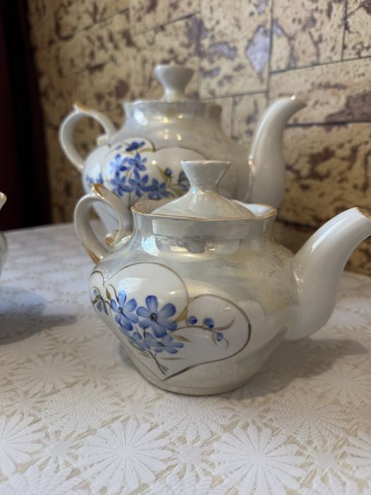 Сервіз з чайників