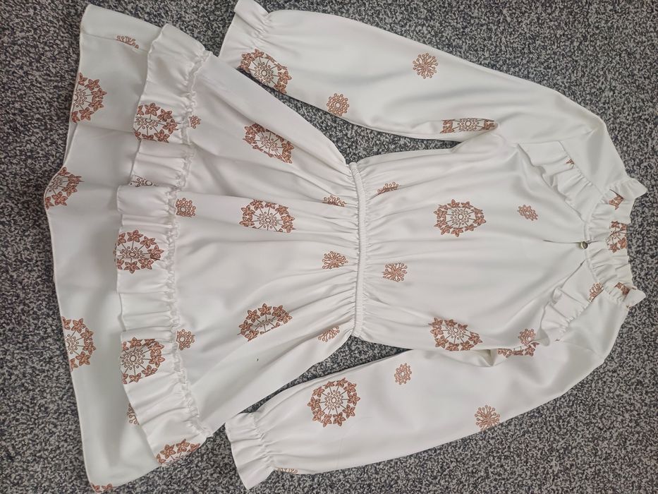 Сукня,  дітяча в ідеальном стані