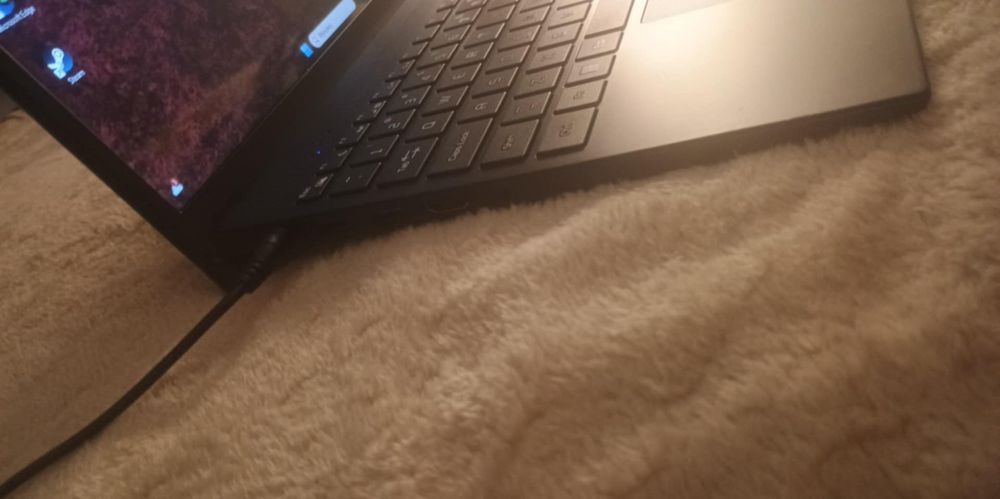 Laptop 15.6 Techbite ZIN 5 Intel N4020 Win 11 SSD 

Laptop 15.6 Techb