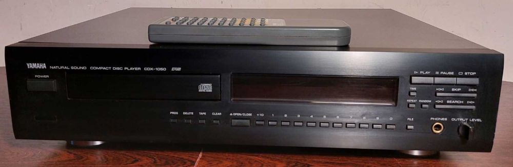CD-програвач Yamaha CDX-1050