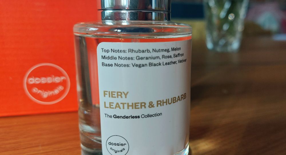 Dossier Fiery Leather and Rhubarb
