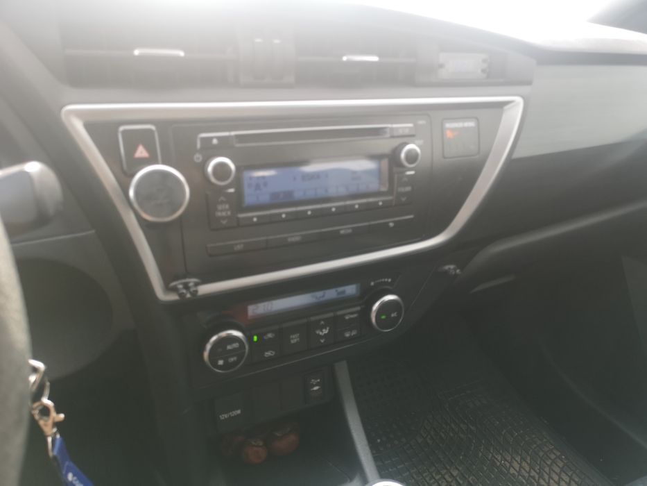Toyota Auris 1.6 krajowy serwisowany