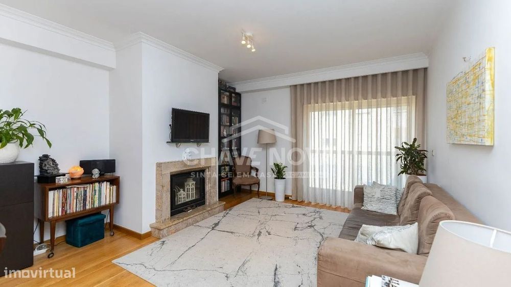 T3 Maia | Condomínio Fechado com Piscina Interior
