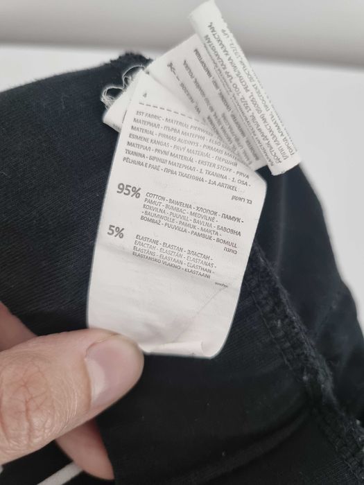 Czarne legginsy z lampasami