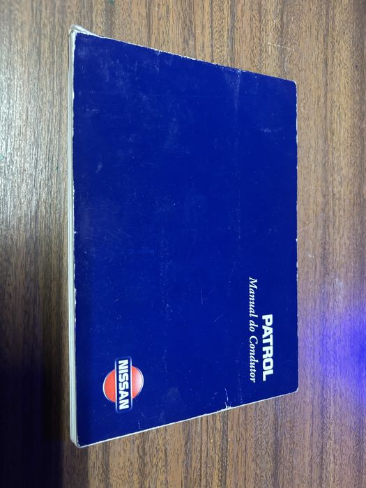 Livro Manual Instrucoes Nissan Patrol