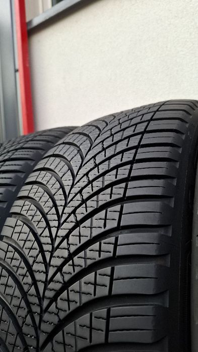 Opony 225/45 R17  Goodyear Vector4seasons gen3 2024r 7.5mm