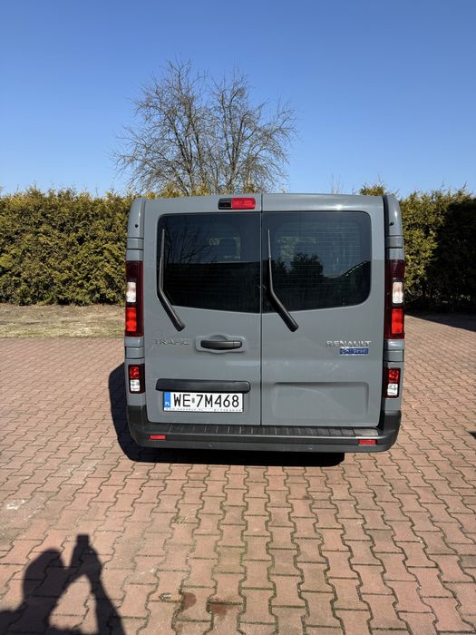 Renault Trafic 9 osobowy fv 23%