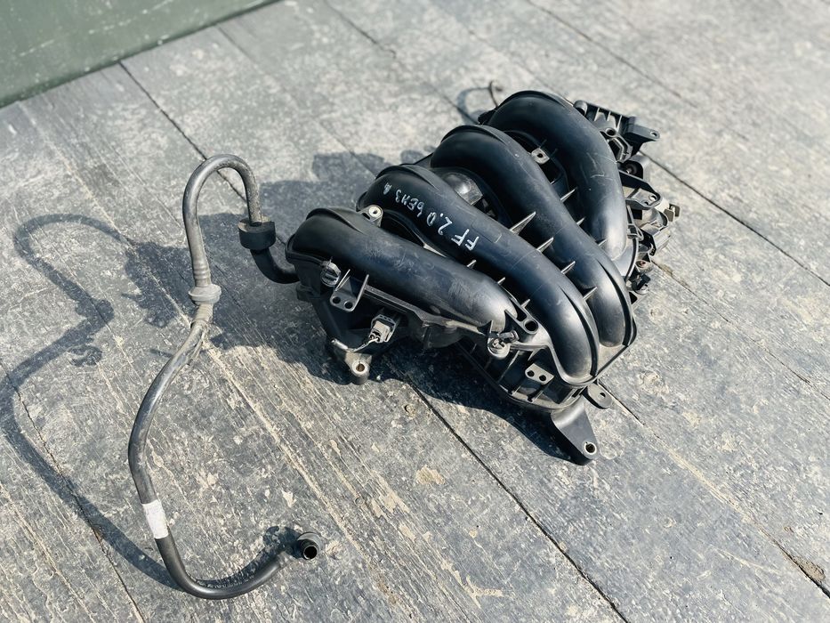 Колектор Форд Фокус 2 Ц макс Впускний Коллектор C max 2.0 бензин Volvo