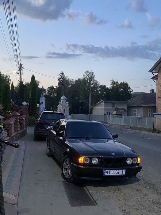 Bmw e34 м50б25.