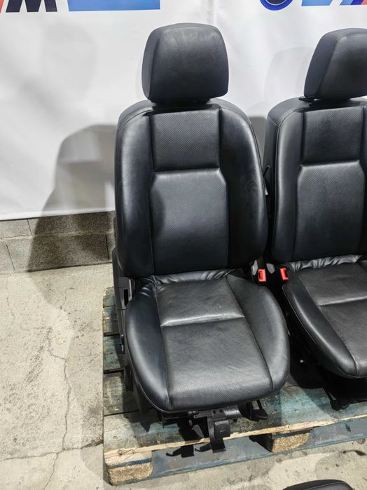 Bancos em couro Mercedes Class C W204 carro