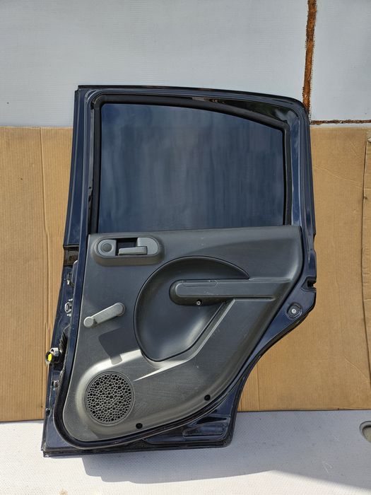 Fiat Panda 2 II lift lak. 876 drzwi prawe tył tylne