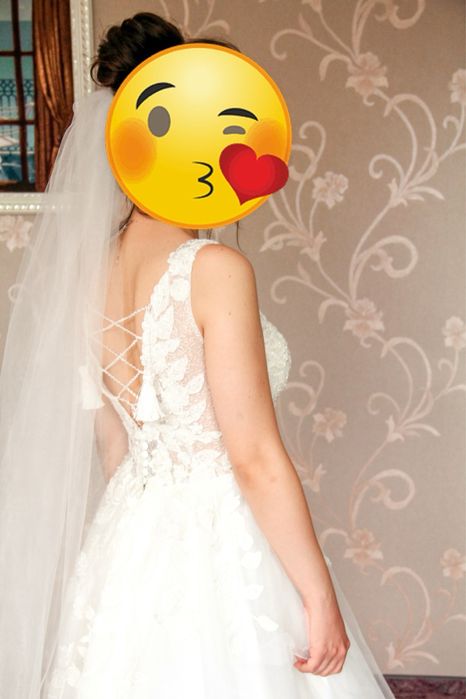 Продам крутезну весільну сукню Sienna