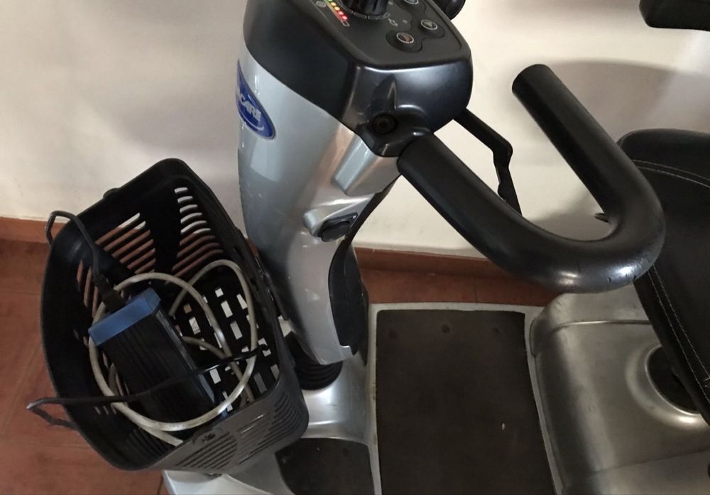 Invacare Leo - Mobilidade Elétrica