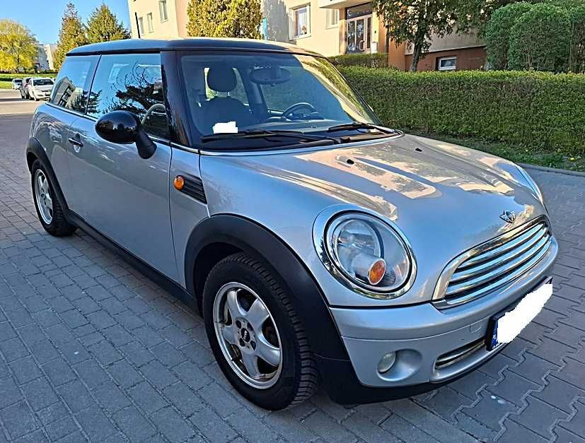 Mini Cooper 1.6 Benzyna , Bogate wyposażenie , M- 2007 r