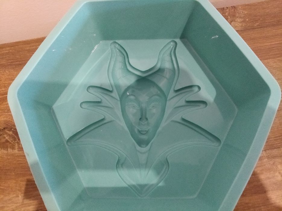 Silikonowa forma do pieczenia ciasta Disney Królowa śniegu 18*20 cm