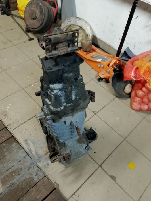 Skrzynia 5 biegowa VW T3 AGT benzyna vanagon Multivan Westfalia