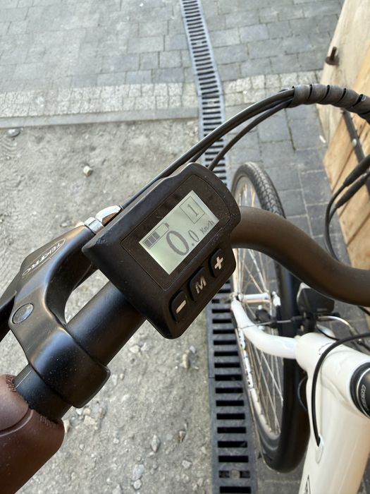 Rower Elektryczny LEOPARD miejski damski Gazelle Bafang 36 V biały S M