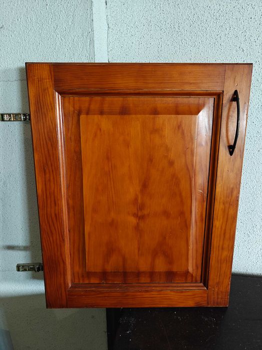 Portas armários cozinha - Madeira