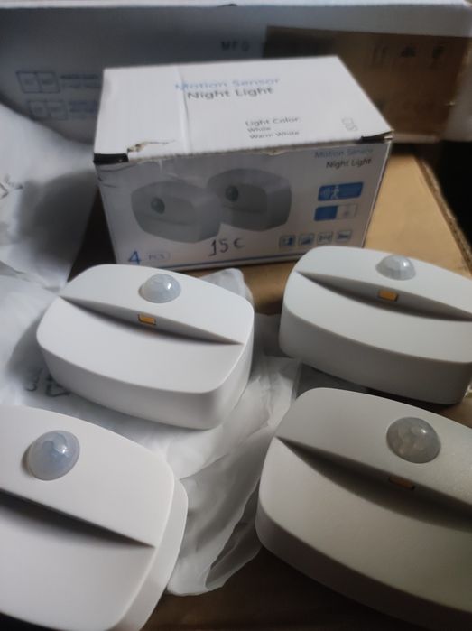 Luzes de presença com detetor de movimentos