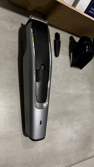 Beardtrimmer series 5000 Тример для бороди BT5502/15