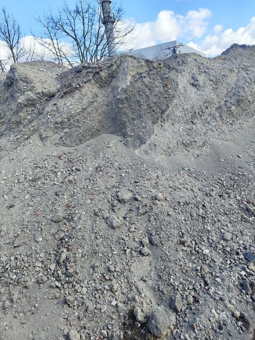 Gruz betonowy drogi parkingi pod kostkę