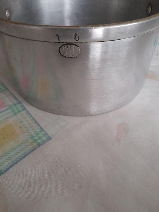 Tachos de aluminio n. 16, 18