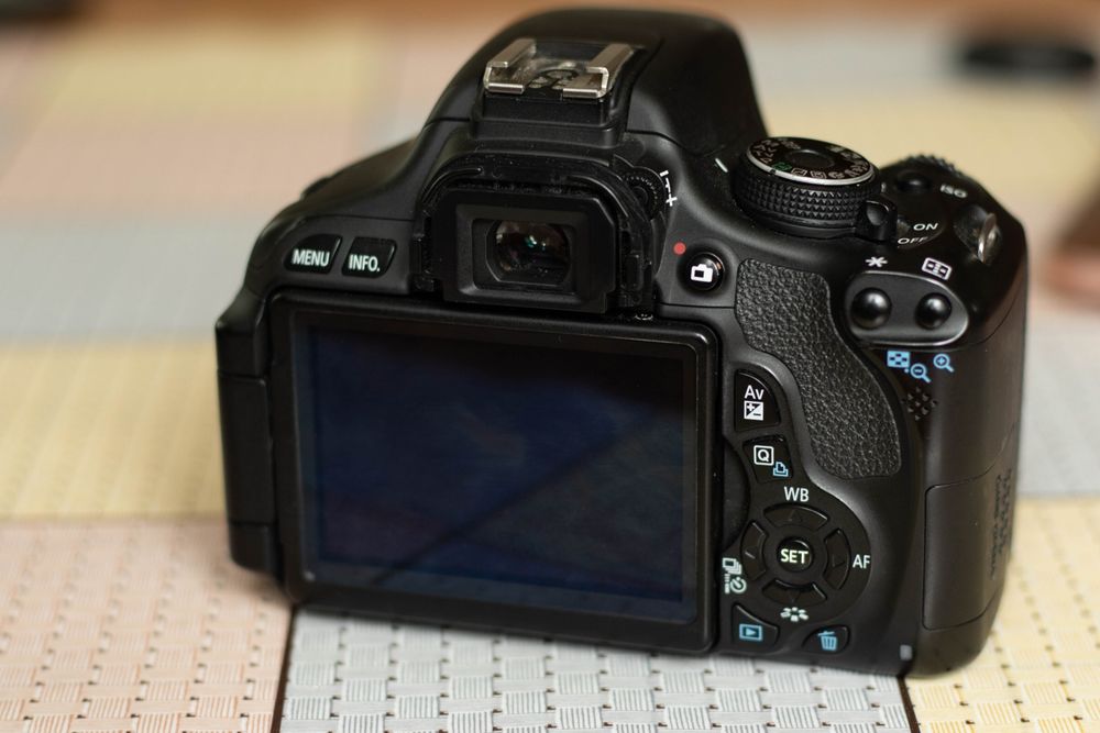 canon eos 600d body