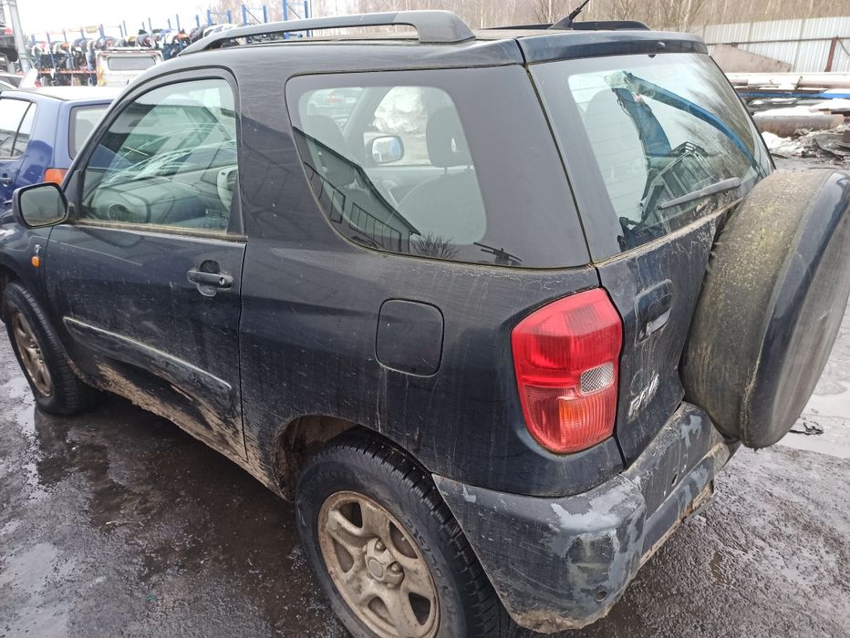 Toyota rav4 2 generacji ll zderzak błotnik części