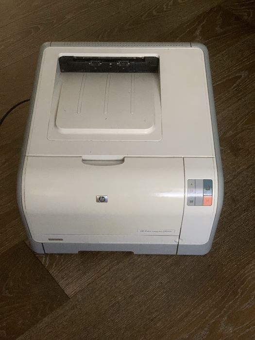 Лазерний кольоровий принтер hp laser jet cp1215