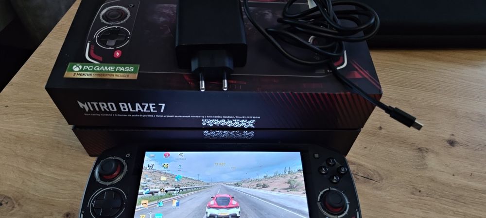 Acer Nitro Blaze 7