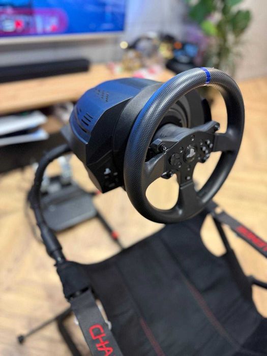 Zestaw Thrustmaster T300 – PS4, PS5 i PC