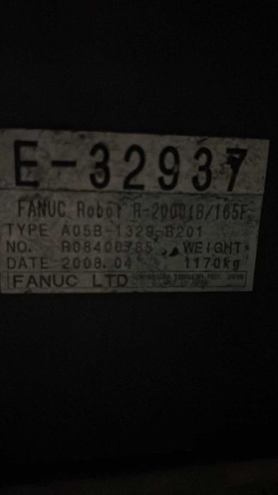 Robot przemysłowy FANUC R-2000iB 100P, R-2000iB 165F plus szafy
