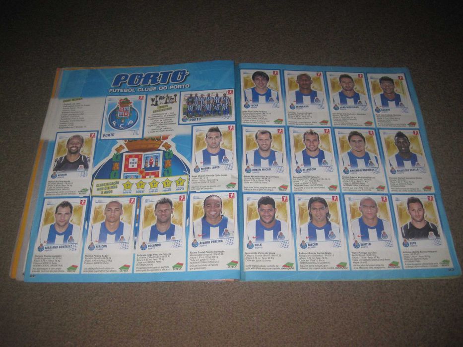 Caderneta de Futebol da Super Liga 2010/2011