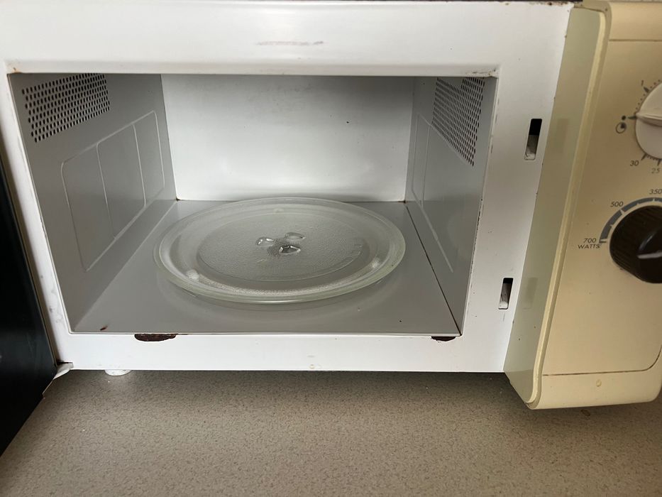 Мікрохвильова піч