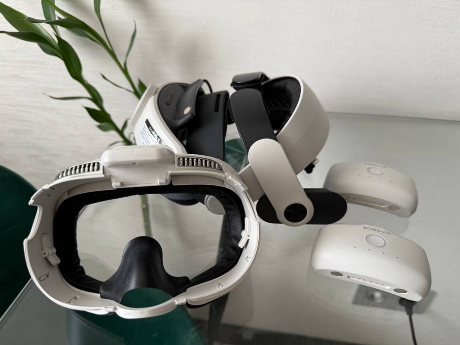Bobovr m3 pro + kkcobvr