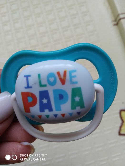 Пустушка філіпс + ще одна іншої фірми