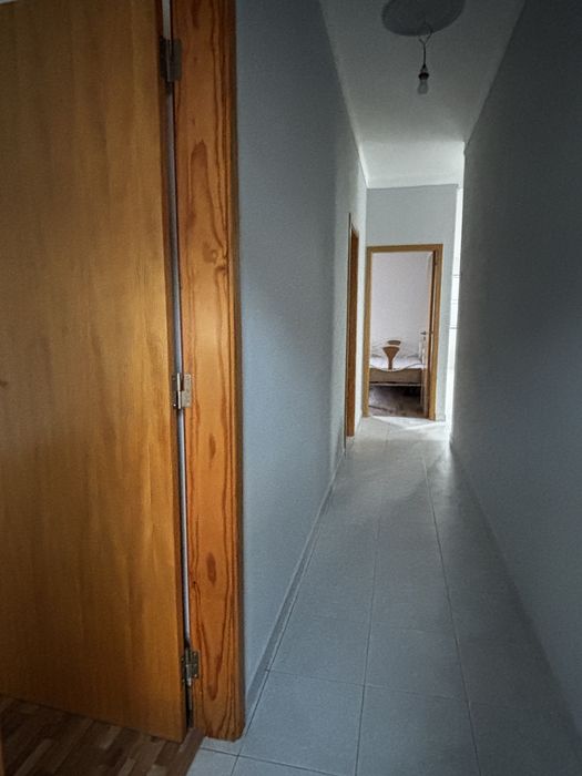 Alugo T3 , Rossio ao sul do tejo