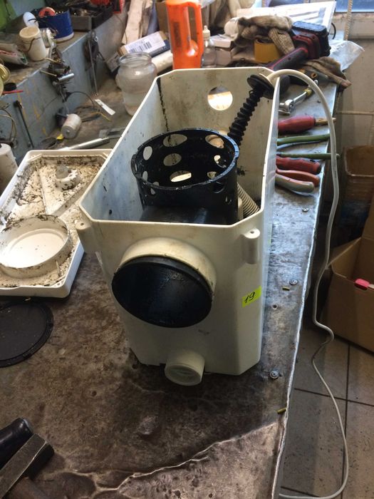 Ремонт насосів GRUNDFOS SOLOLIFT,WCLIFT,різні марки.